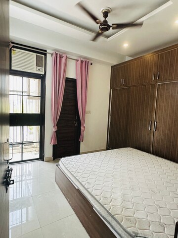 Bedroom in 1 BHK Builder Floor at Vaishali Sector 5 – for Rent