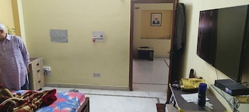 Furnished Amenities in 3 BHK Builder Floor at Sector 8 Dwarka – for Rent
