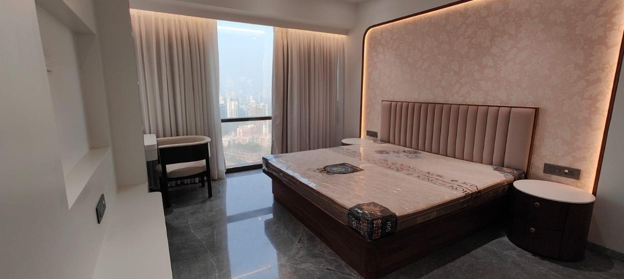 3 BHK + Pooja Room,Servant Room Apartment For Rent in Lodha Trump Tower