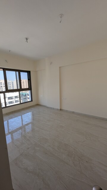 Room in 3 BHK Apartment at Aventus Westbrook, Andheri East – for Sale