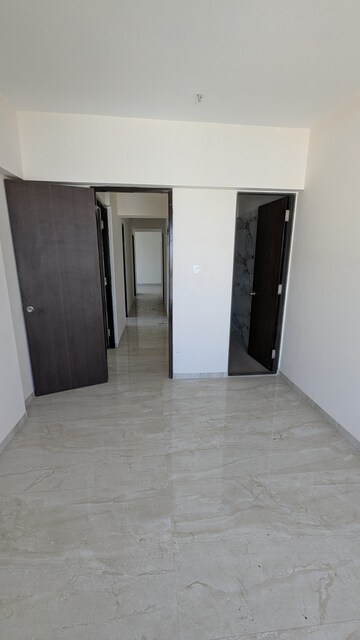 Room in 3 BHK Apartment at Aventus Westbrook, Andheri East – for Sale