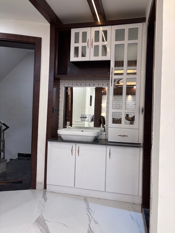 Other, vijay park 3 Bedroom 1800 Sq.Ft. Builder Floor In Vijay Park Dehradun 8189693