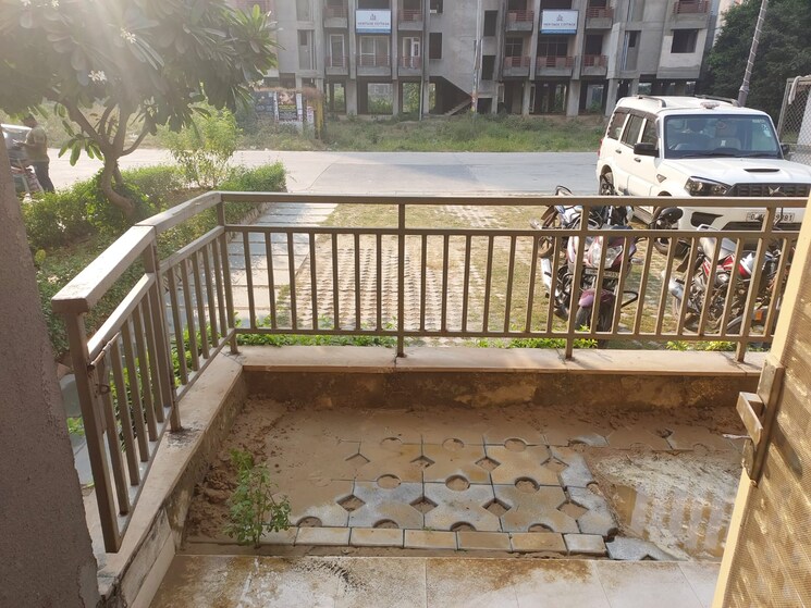 Balcony, puri-aman-vilas 3 Bedroom 265 Sq.Yd. Builder Floor In Sector 89 Faridabad 8600920