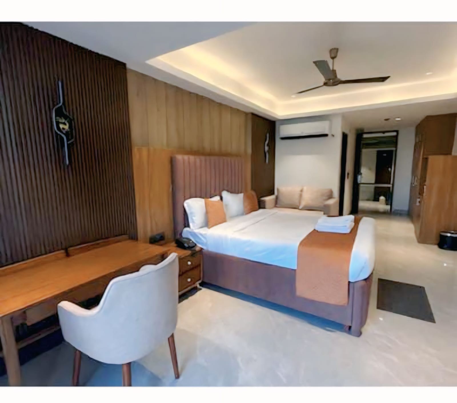 3 BHK + Extra Room Apartment For Rent in Purvanchal Royal City