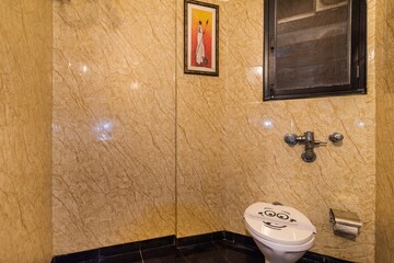 Bathroom in 4 BHK Independent House at Lalani Valentine Apartment, Malad East – for Sale