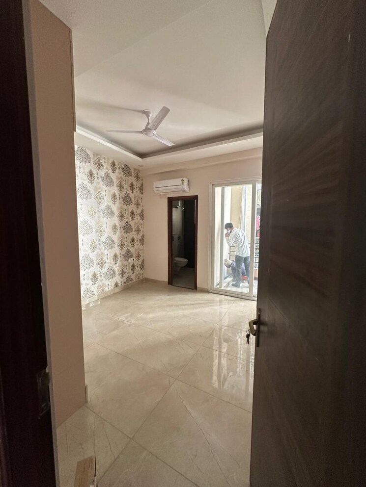 Room, ramgarh bhudda 3 Bedroom 1500 Sq.Ft. Apartment In Ramgarh Bhudda Zirakpur 8600983