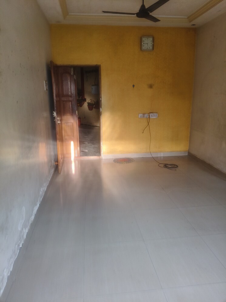 Room, shiv-darshan-complex-kalyan 1 Bedroom 600 Sq.Ft. Apartment In Kalyan West Thane 8600986