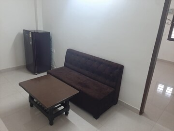Living Room in 1 BHK Builder Floor at Sector 40 – for Rent