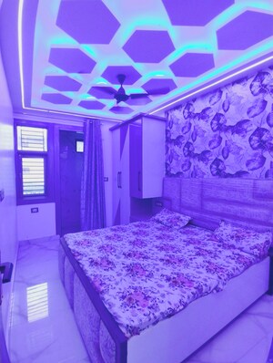 Furnished Amenities in 2 BHK Builder Floor at Uttam Nagar – for Sale