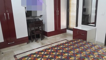 Bedroom in 3 BHK Apartment at Veera Safdarjung Enclave, Safdarjung Enclave – for Rent