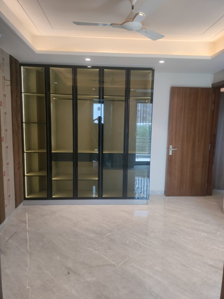 Room, ansal-api-versalia 4 Bedroom 278 Sq.Yd. Builder Floor In Sector 67a Gurgaon 8601034