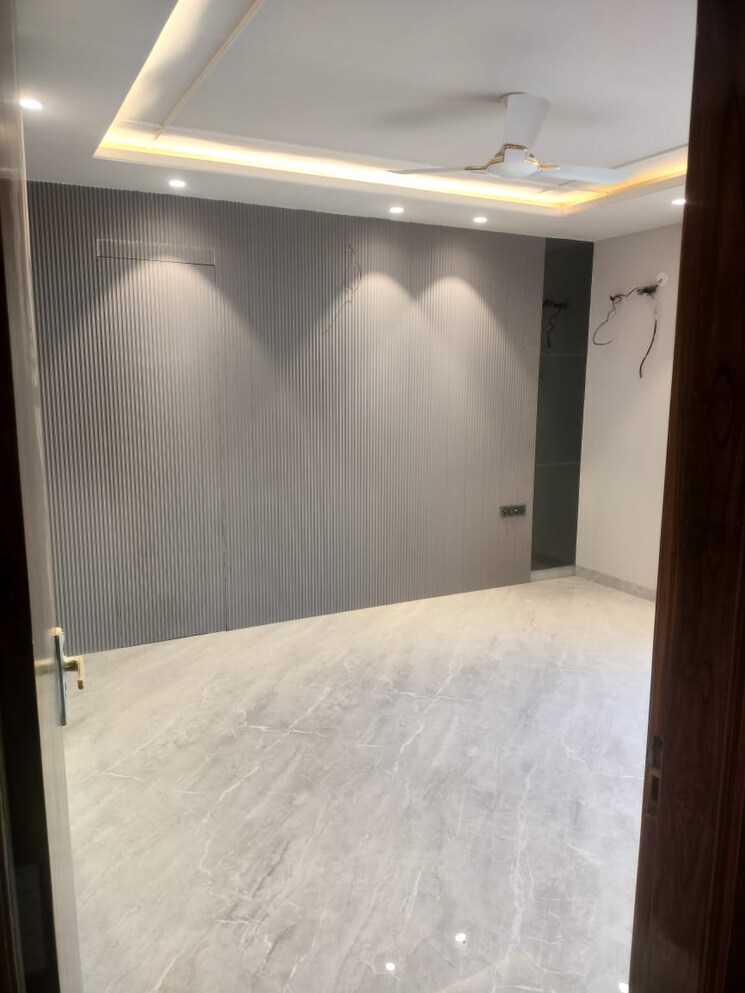 Bedroom, ansal-api-versalia 4 Bedroom 278 Sq.Yd. Builder Floor In Sector 67a Gurgaon 8601034