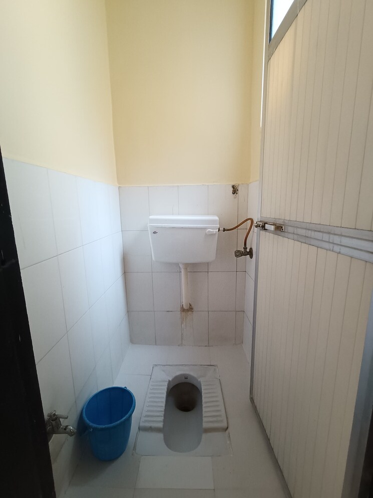 Bathroom, vijay-park 1 Bedroom 640 Sq.Ft. Apartment In Kasarvadavali Thane 8601030