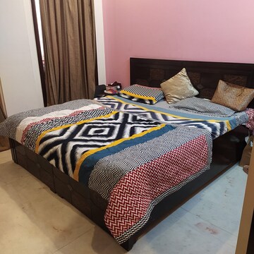 Bedroom in 2 BHK Builder Floor at Sector 47 – for Rent
