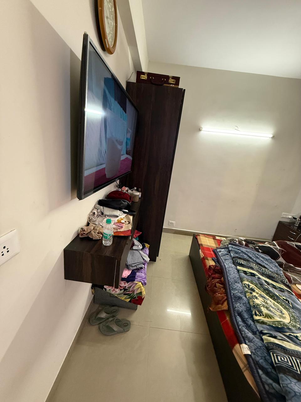 4 BHK + Extra Room Apartment For Rent in Anant Raj Maceo