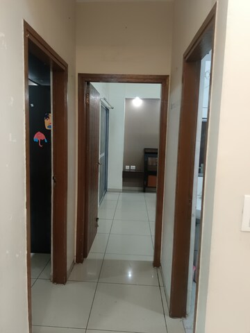 2 BHK Apartment For Rent in Gulshan Bellina, Sector 16 Greater Noida
