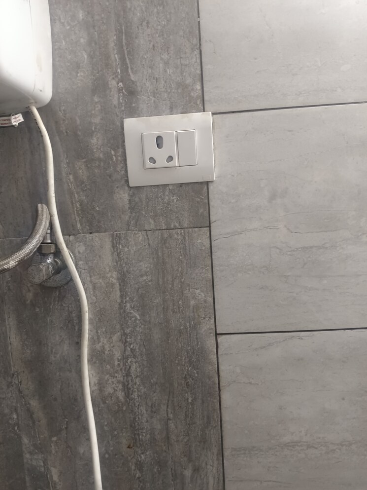 Bathroom, gulshan-bellina 3 Bedroom 1495 Sq.Ft. Apartment In Sector 16 Greater Noida Greater Noida 8601148