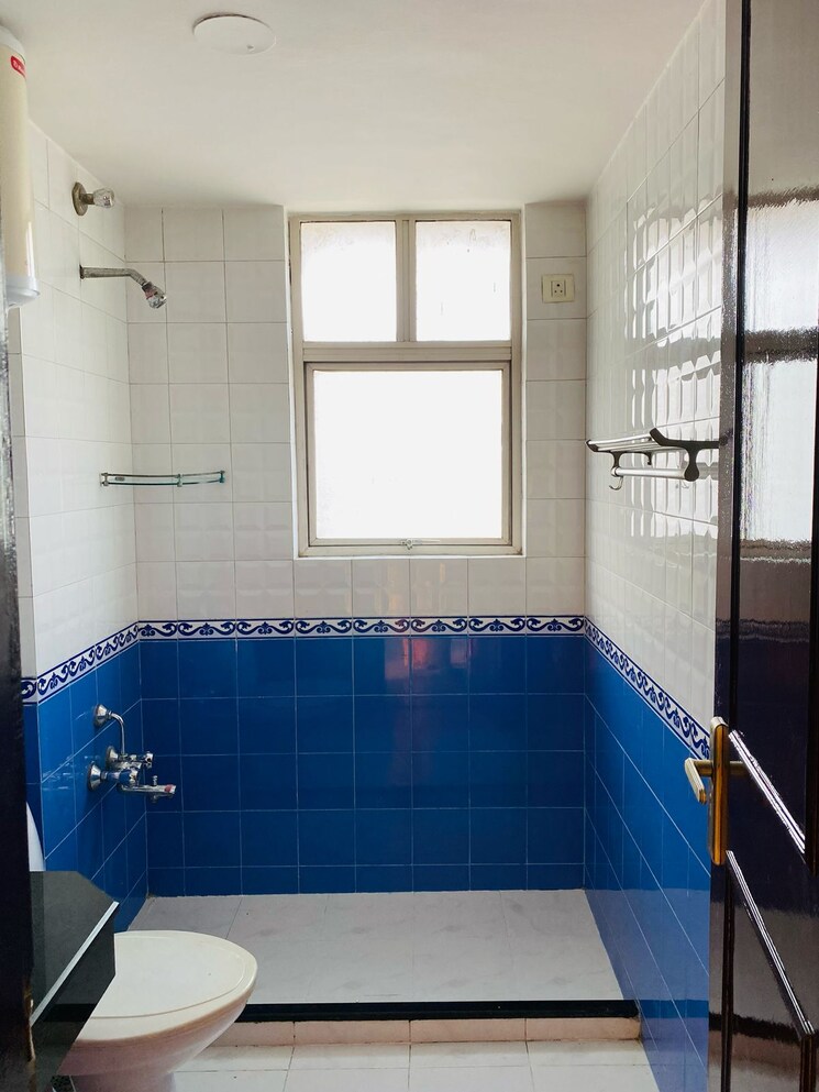 Bathroom, eros-wembley-estate 3 Bedroom 1376 Sq.Ft. Apartment In Sector 50 Gurgaon 8601221