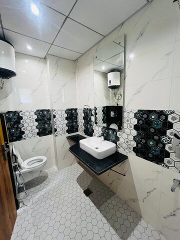 Master Bedroom in Studio Builder Floor at Sector 32 – for Rent