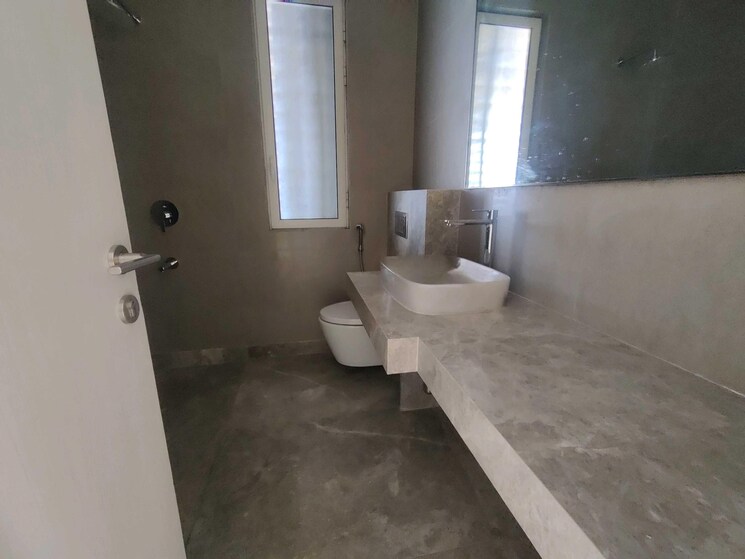 Bathroom, indiabulls-sky-forest 3 Bedroom 1798 Sq.Ft. Apartment In Lower Parel Mumbai 8601413