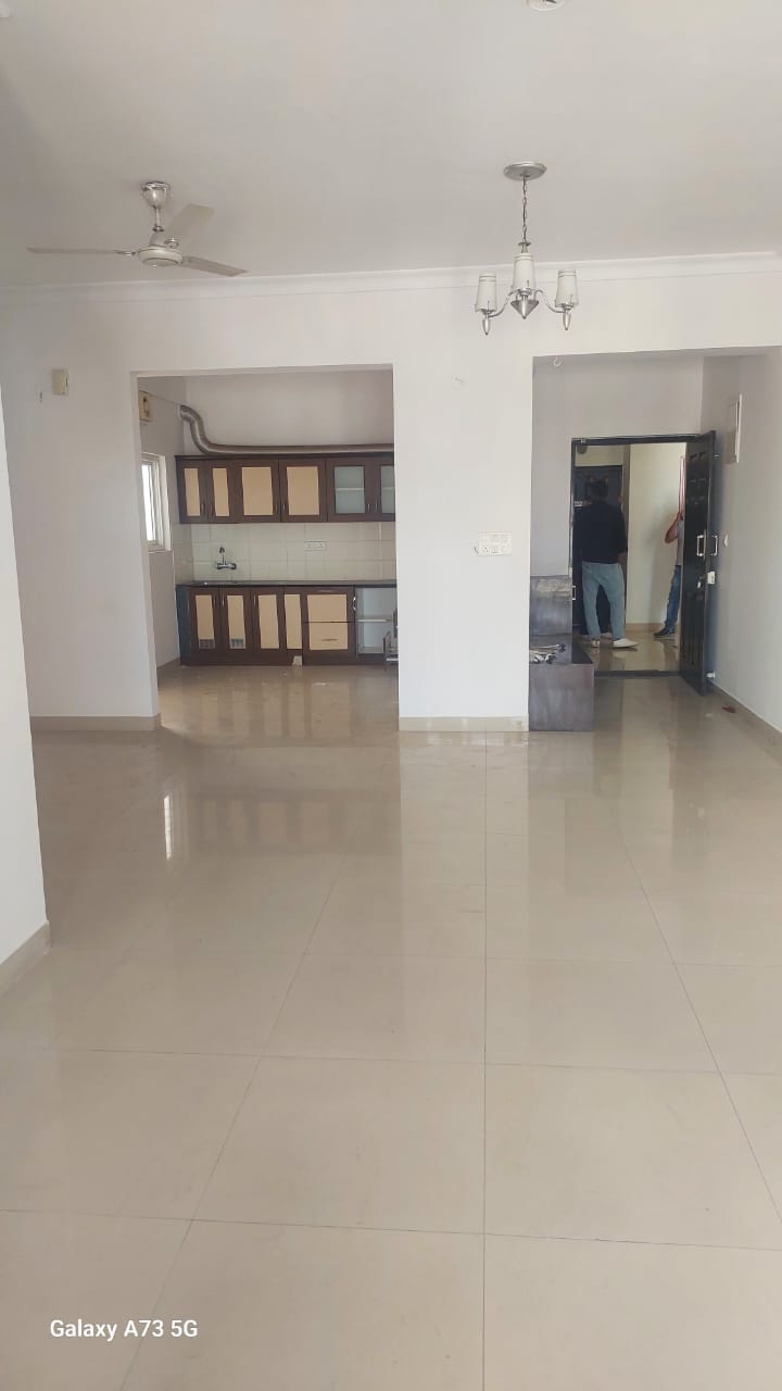 3 BHK Apartment For Sale in Hbr 