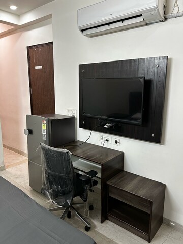 Master Bedroom in Studio Builder Floor at Sector 45 – for Rent