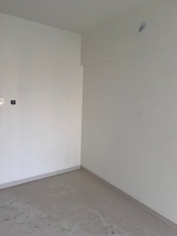 Room in 1 BHK Apartment at Goregaon West – for Sale