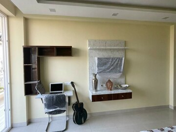 1 RK Builder Floor For Rent in Sector 32