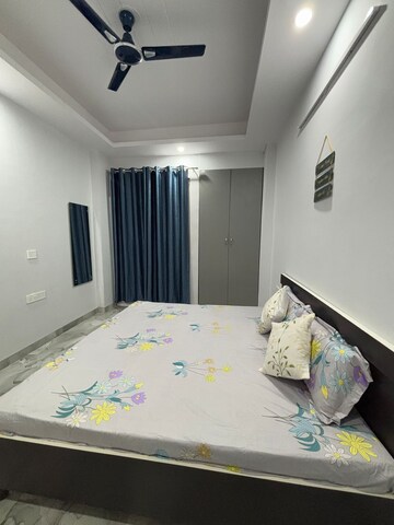Bedroom in 2 BHK Builder Floor at Sector 46 – for Rent