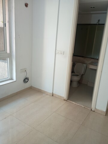 Furnished Amenities in 2 BHK Apartment at Hiranandani Estate Villa Rica, Ghodbunder Road – for Rent