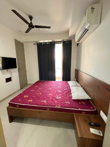 1 BHK Builder Floor For Rent in Sushant Vyapaar Kendra, Sector 43