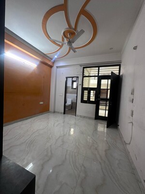 Room in 3 BHK Builder Floor at Ansal Sushant Lok I, Sector 43 – for Sale