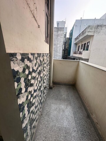 Balcony in 3 BHK Builder Floor at Ansal Sushant Lok I, Sector 43 – for Sale