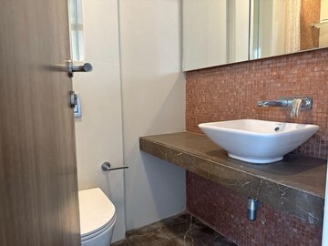 Bathroom in 4 BHK Apartment at Lodha The Park, Worli – for Rent