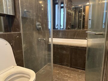 Bathroom in 4 BHK Apartment at Lodha The Park, Worli – for Rent