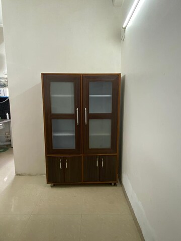 Room in 4 BHK Builder Floor at Ansal Sushant Lok I, Sector 43 – for Rent