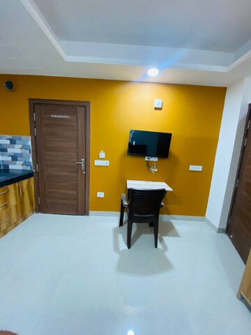 Master Bedroom in 1 RK Builder Floor at Sector 32 – for Rent