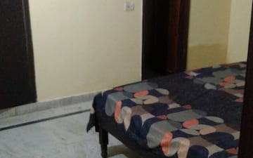 1 RK Independent House For Rent in Sector 50