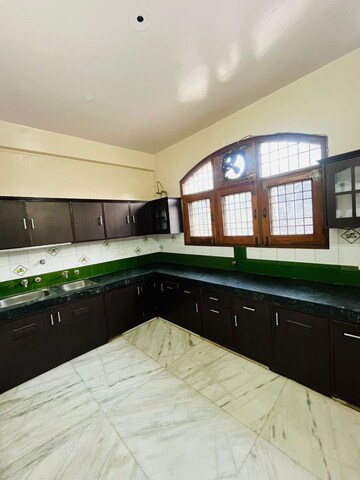 Kitchen in 2 BHK Builder Floor at Sector 46 – for Rent