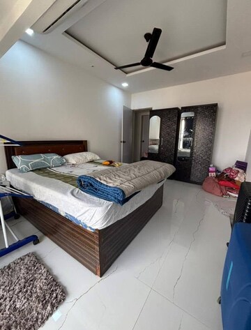 Bedroom in 2 BHK Apartment at K Raheja Vihar, Powai – for Rent