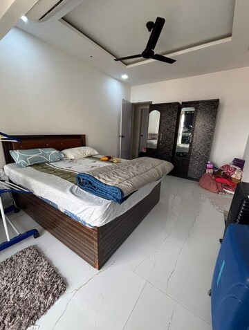Bedroom in 2 BHK Apartment at K Raheja Vihar, Powai – for Rent