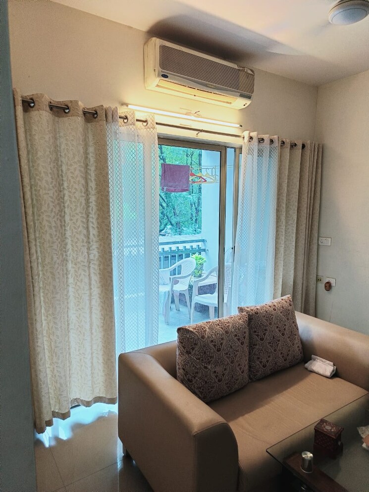 Living Room, prahlad nagar 3 Bedroom 1800 Sq.Ft. Apartment In Prahlad Nagar Ahmedabad 8601697