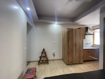 Bedroom in 1 BHK Builder Floor at Sector 40 – for Rent