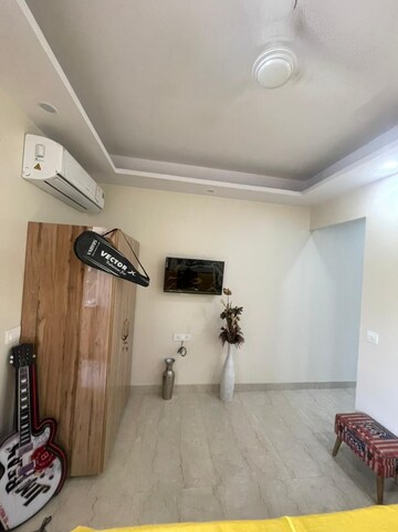 Room in 1 BHK Builder Floor at Sector 40 – for Rent