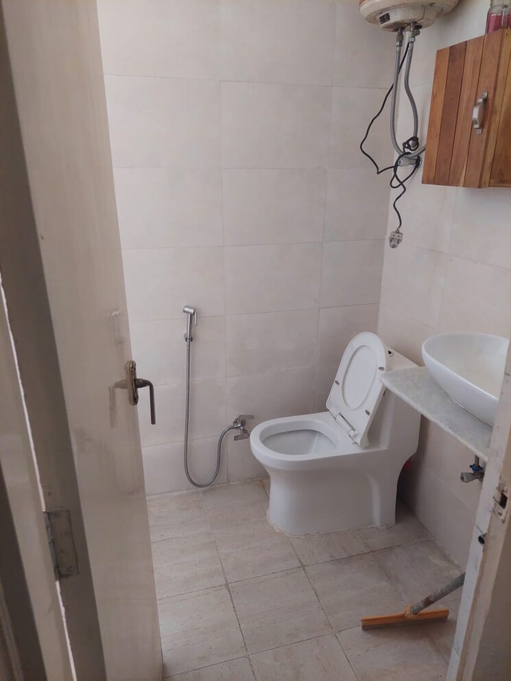 Bathroom, tulip-orange 3.5 Bedroom 1500 Sq.Ft. Apartment In Sector 70 Gurgaon 8601698