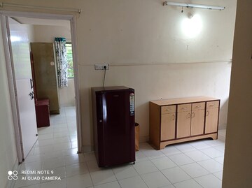 Room in 2 BHK Apartment at Viman Nagar – for Rent