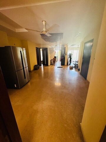 Living Room in 3 BHK Builder Floor at Uppal Southend, Sector 49 – for Rent
