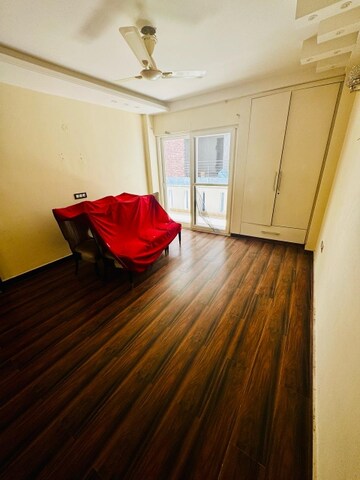 Bedroom in 3 BHK Builder Floor at Uppal Southend, Sector 49 – for Rent