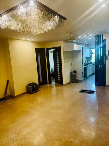 Room in 3 BHK Builder Floor at Uppal Southend, Sector 49 – for Rent