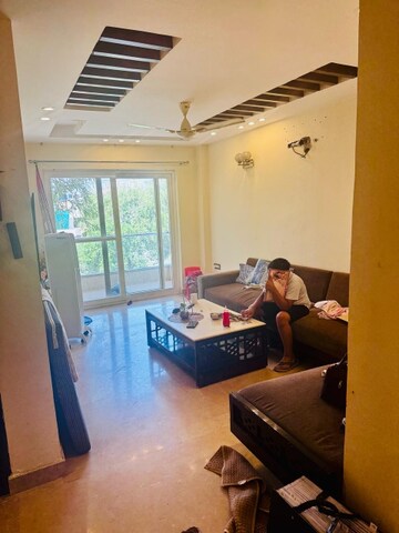 Living Room in 3 BHK Builder Floor at Uppal Southend, Sector 49 – for Rent